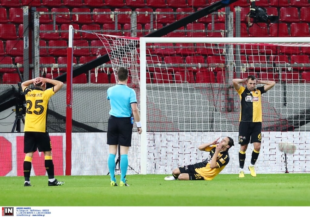 Ολυμπιακός-ΑΕΚ: H απίστευτη χαμένη ευκαιρία του Σιμόες(photos+video)
