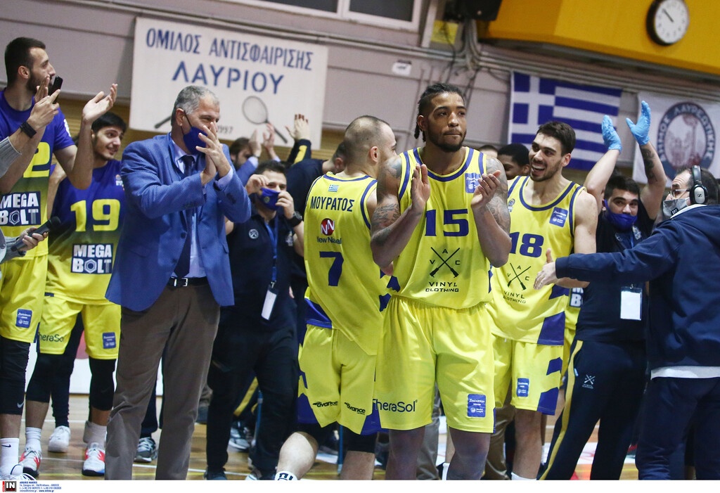 Λαύριο: Ξέσπασε ο συγκινημένος Ψαράκης - Oι πανηγυρισμοί των παικτών (video)