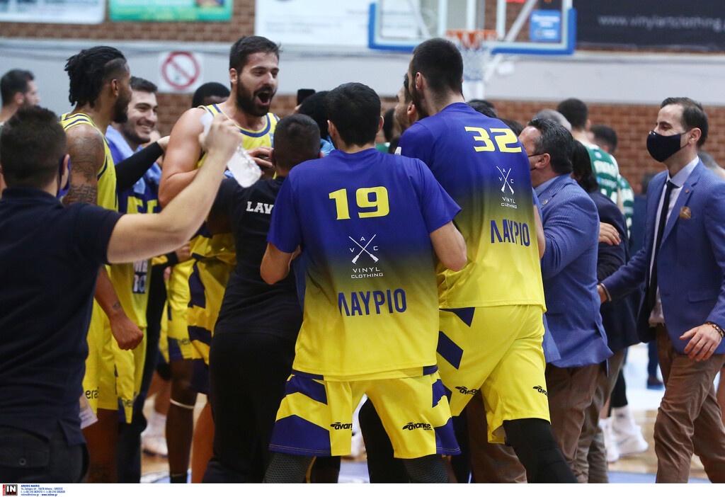 Λαύριο: Ξέσπασε ο συγκινημένος Ψαράκης - Oι πανηγυρισμοί των παικτών (video)