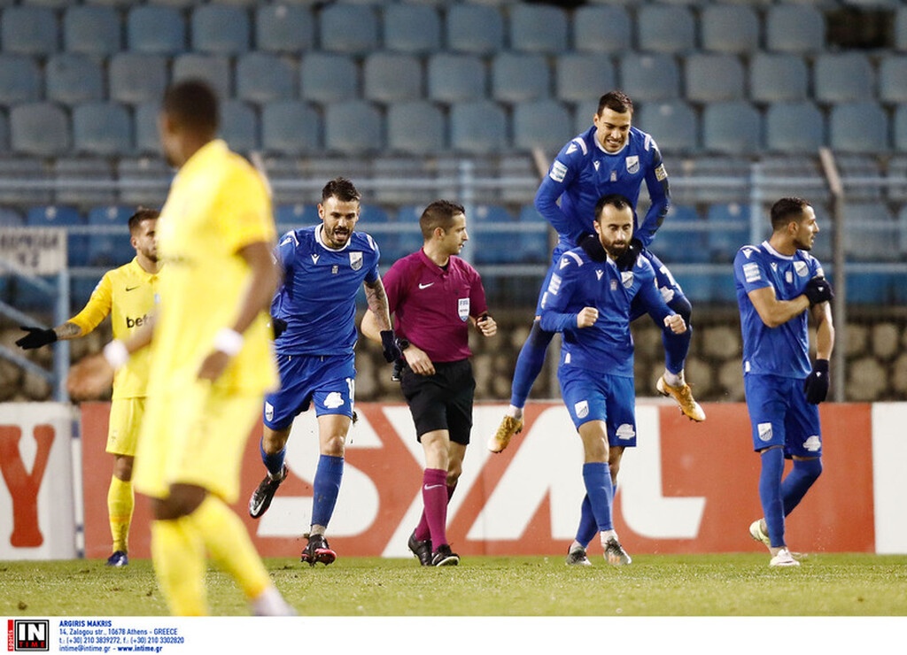 Λαμία-Άρης: Τρομερή επίθεση του Κούγια για το πέναλτι των γηπεδούχων!