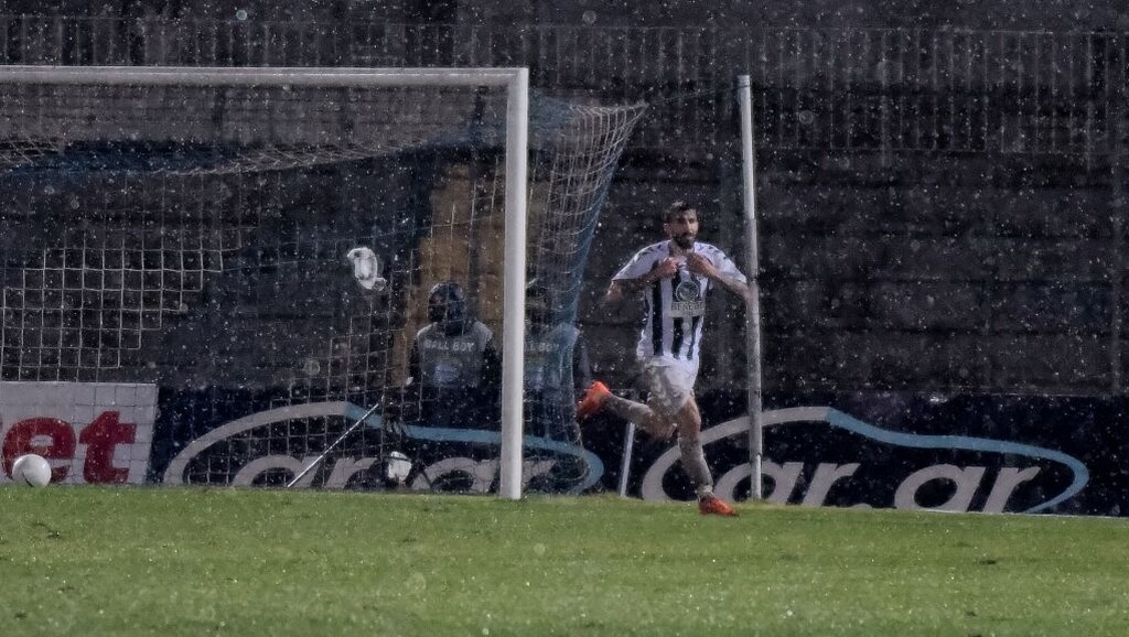 Απόλλων Σμύρνης: Σπάει ρεκόρ 25ετίας