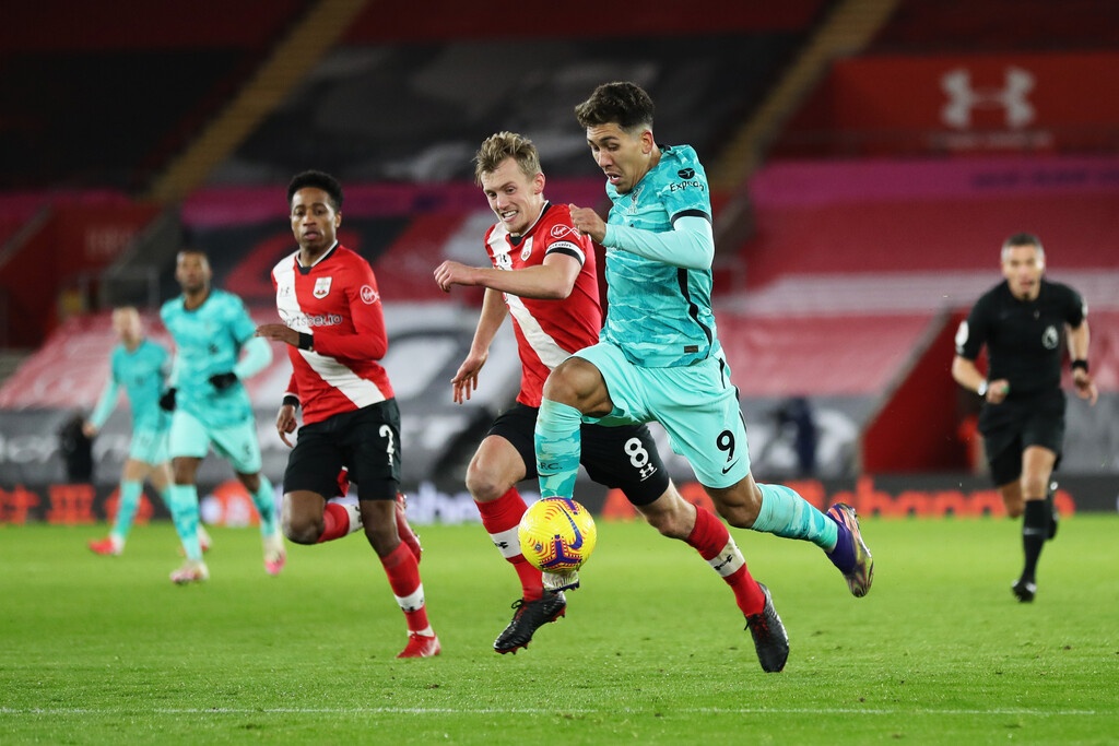 Premier League: Οι «Άγιοι» σόκαραν τη Λίβερπουλ κι έκαναν δώρο στην Γιουνάιτεντ! (video+photos)