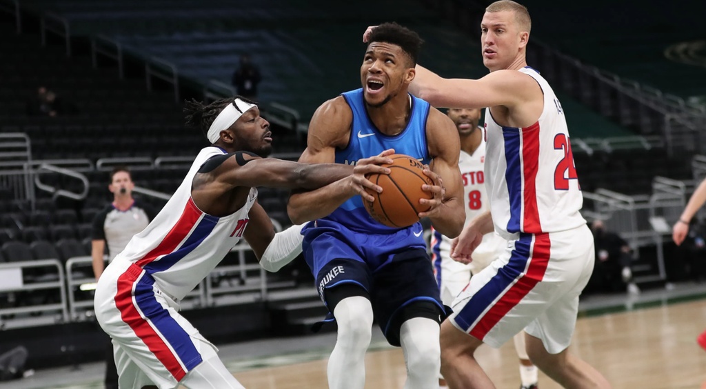 NBA: Τα καλύτερα του Γιάννη Αντετοκούνμπο (video+photos)