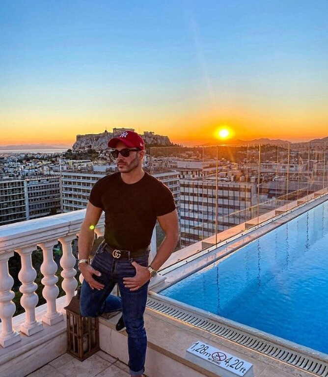 Survivor: Όταν ο Ασημακόπουλος έβγαινε με παίκτρια του Bachelor - Η σπάνια φωτογραφία (photos)