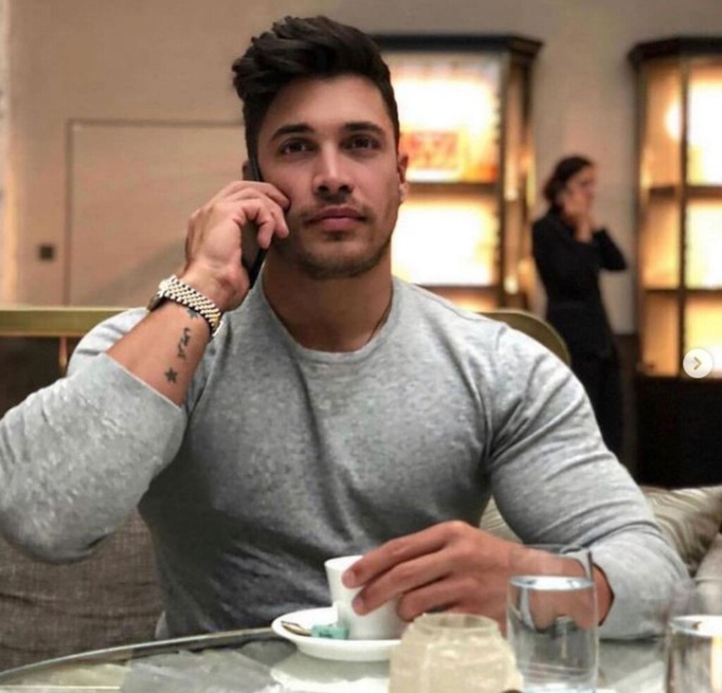 Survivor: Όταν ο Ασημακόπουλος έβγαινε με παίκτρια του Bachelor - Η σπάνια φωτογραφία (photos)