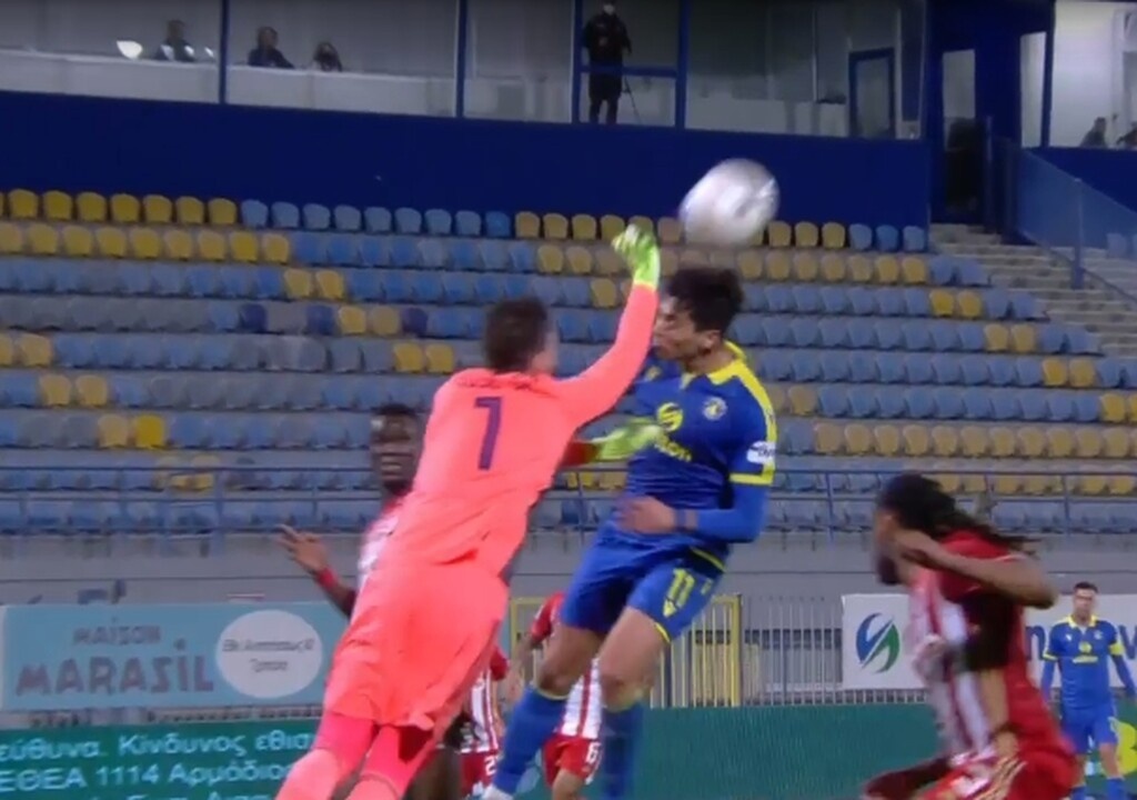 Αστέρας Τρίπολης-Ολυμπιακός: Η σύγκρουση Σα-Κρέσπι που θα συζητηθεί (photos+video)