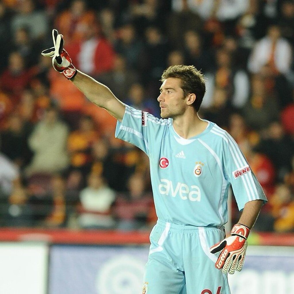 Ανησυχία με παλαίμαχο άσο: Στην εντατική μετά από αυτοκινητιστικό ατύχημα (video+photos)