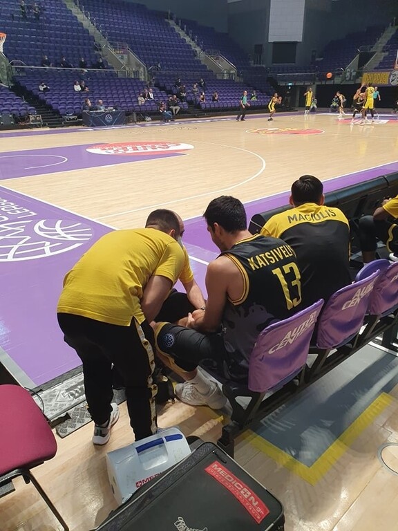 ΑΕΚ: Θλάση στο γόνατο ο Κατσίβελης