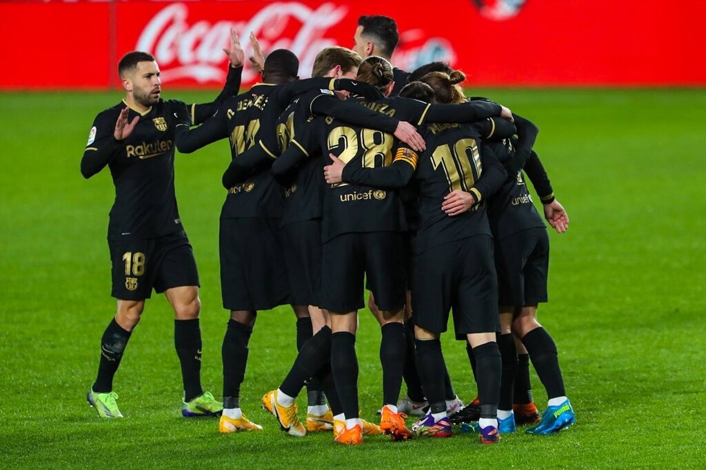 La Liga: Εύκολα η Μπαρτσελόνα στην έδρα της Γρανάδα!  (Video+Photos)