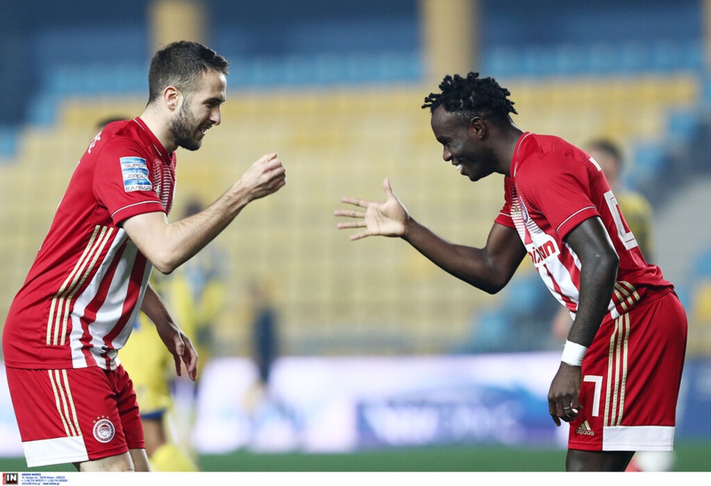 Παναιτωλικός-Ολυμπιακός: Τρομερή μπαλιά Σισέ, το κάρφωσε ο Φορτούνης (photos+video)