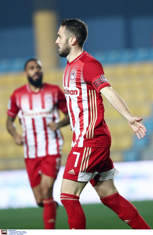 Παναιτωλικός-Ολυμπιακός: Τρομερή μπαλιά Σισέ, το κάρφωσε ο Φορτούνης (photos+video)