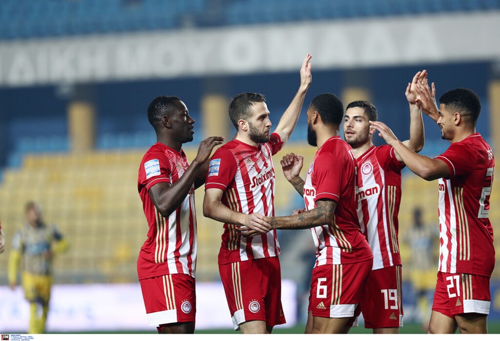 Παναιτωλικός-Ολυμπιακός: Τρομερή μπαλιά Σισέ, το κάρφωσε ο Φορτούνης (photos+video)