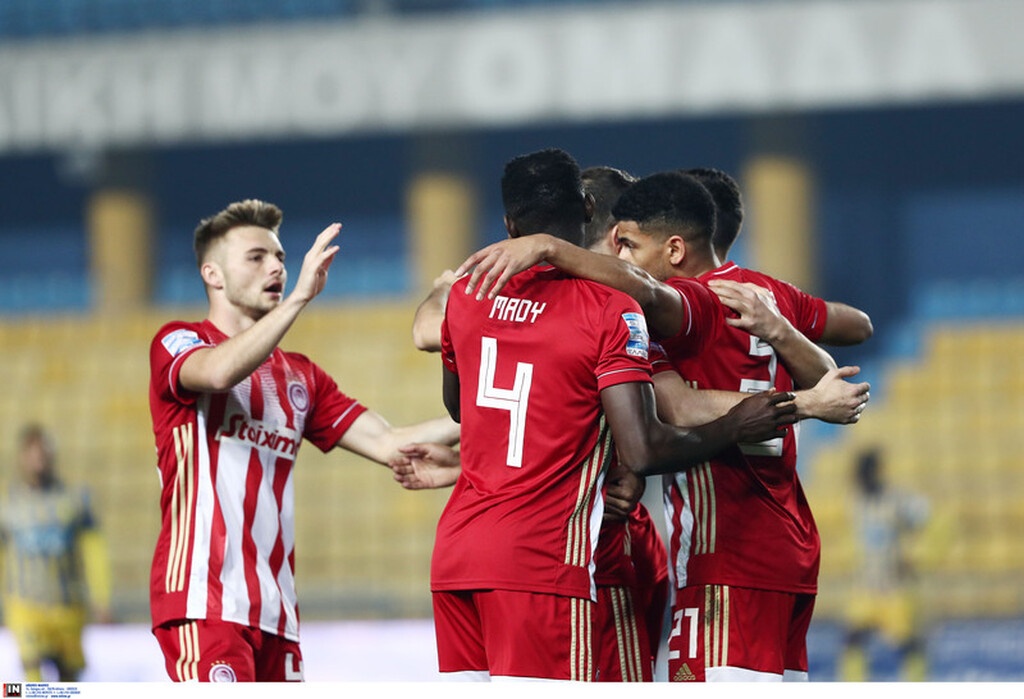 Παναιτωλικός-Ολυμπιακός: Τρομερή μπαλιά Σισέ, το κάρφωσε ο Φορτούνης (photos+video)