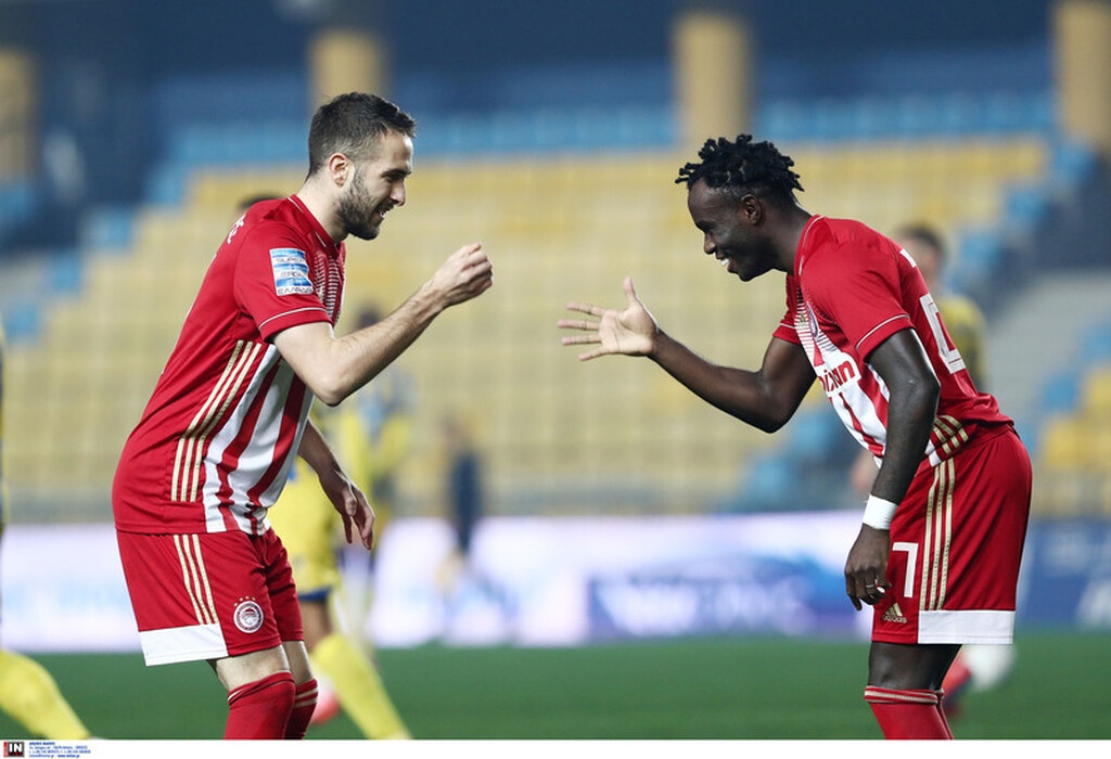 Παναιτωλικός-Ολυμπιακός: Τρομερή μπαλιά Σισέ, το κάρφωσε ο Φορτούνης (photos+video)