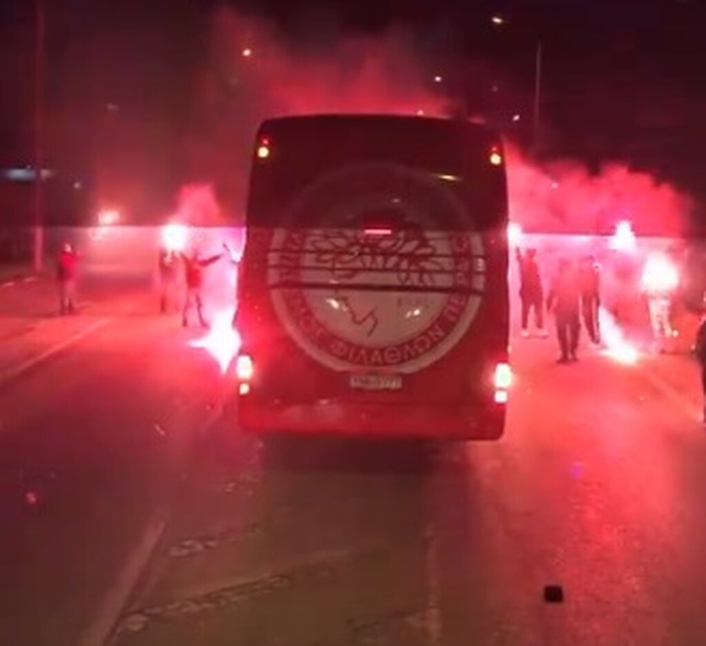 Ολυμπιακός: Πρόστιμα για άσκοπη μετακίνηση σε οπαδούς που υποδέχθηκαν την αποστολή (photos)