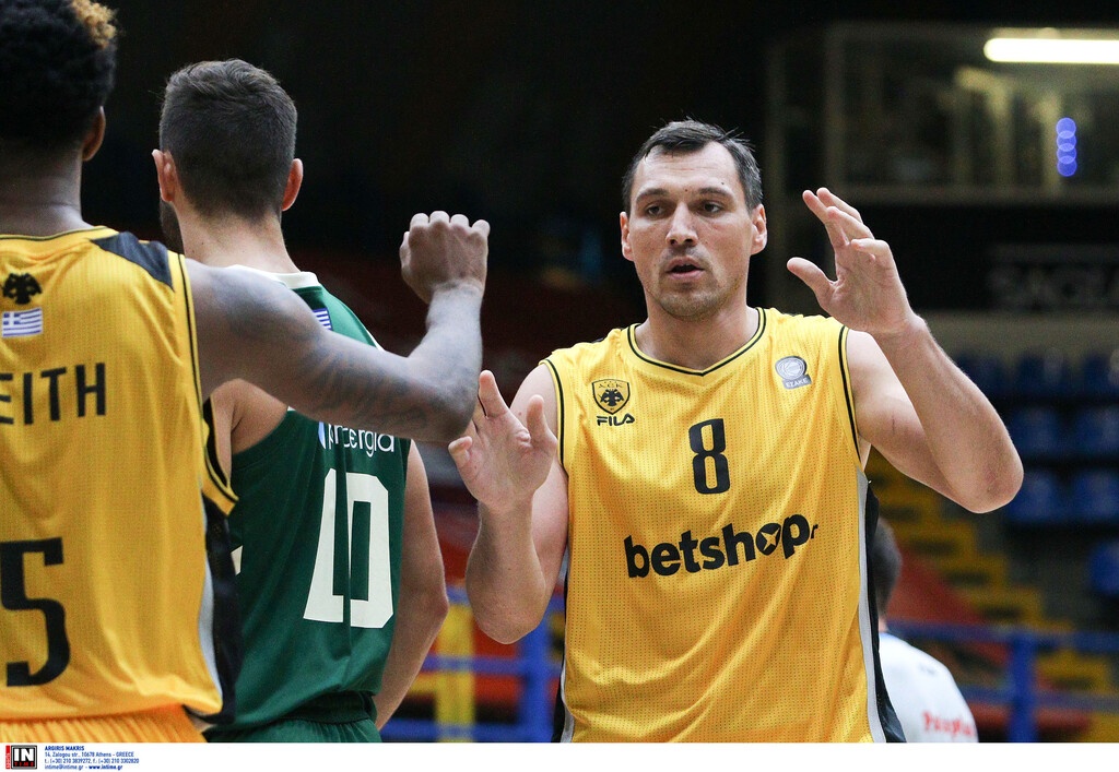 Παναθηναϊκός ΟΠΑΠ - ΑΕΚ: Οι διπλοί πράκτορες (photos)