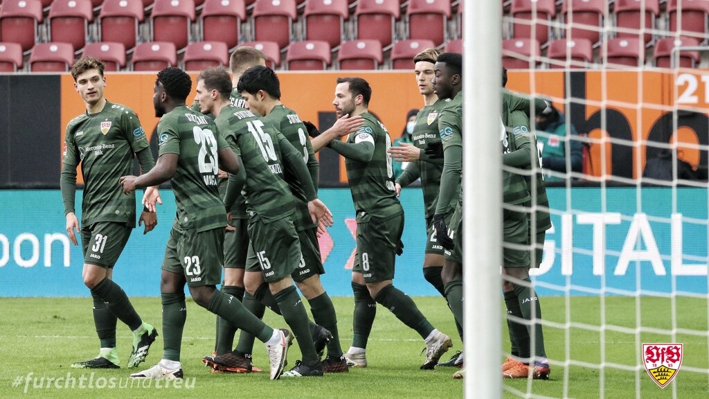 Bundesliga: Σίφουνας η Στουτγκάρδη, άφησε τη σκόνη της στην Άουγκσμπουργκ (photos)