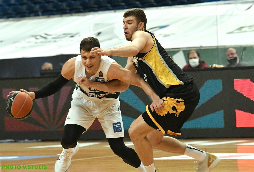 Παναθηναϊκός ΟΠΑΠ - ΑΕΚ: Εμφατικό κάρφωμα Παπαγιάννη, «καυτός» Νέντοβιτς (video)