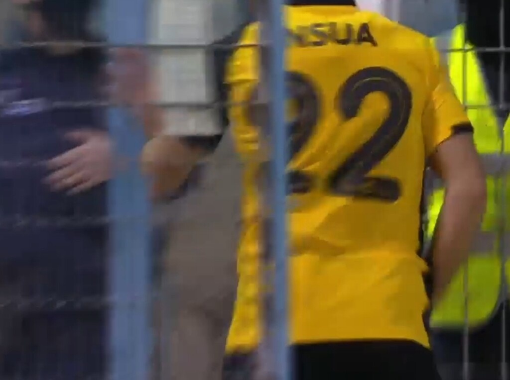 Λαμία-ΑΕΚ: Ξέφυγε ο Ινσούα - Αποβλήθηκε και την... πλήρωσε μια πόρτα (photos+video)