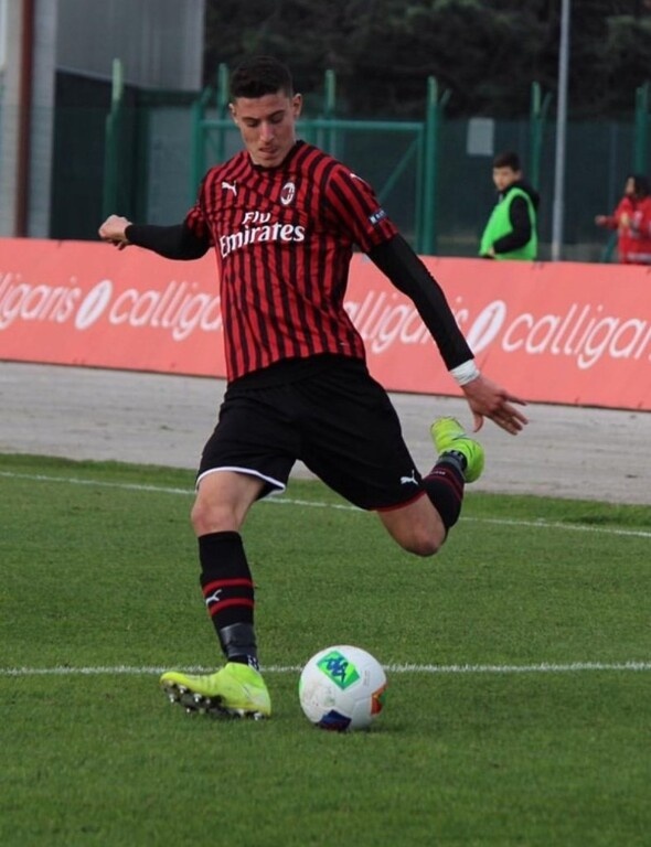 Έφτασε η μεγάλη στιγμή για τον Μιχελή: Στην αποστολή της Μίλαν ενόψει Τορίνο (photos)