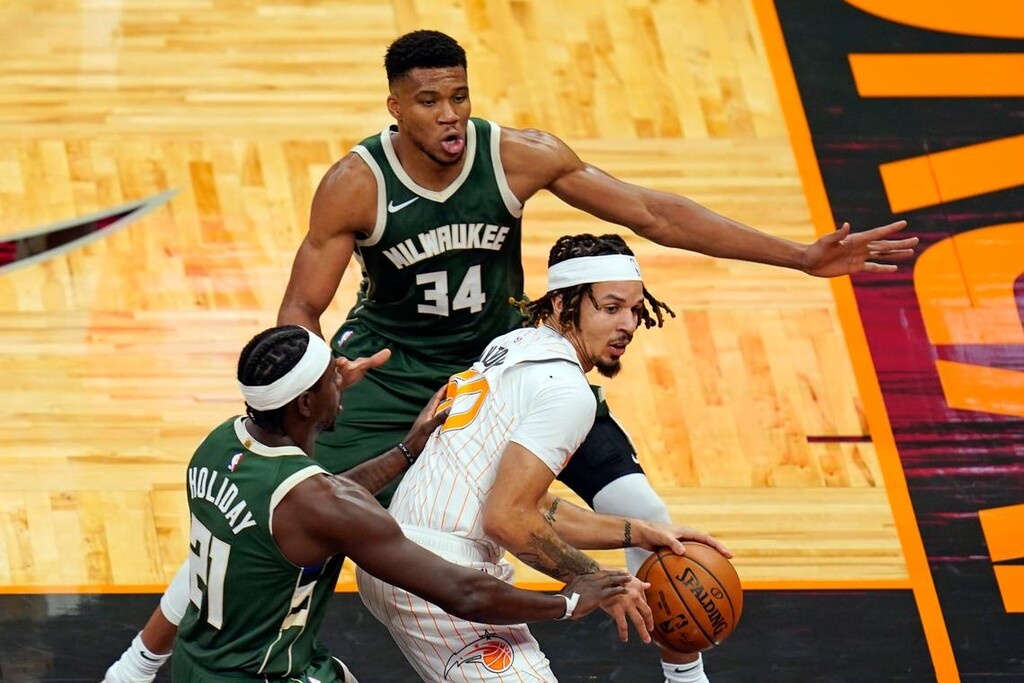 NBA: Τα καλύτερα του Γιάννη Αντετοκούνμπο (video)