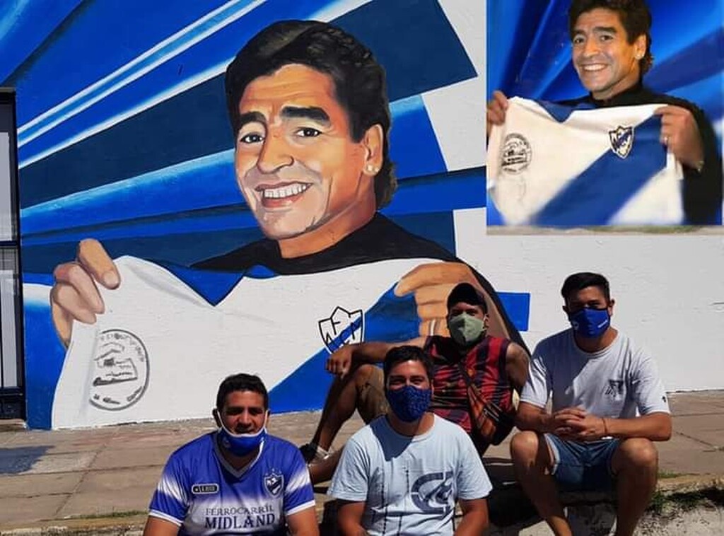 Ανατριχίλα! Τοιχογραφία-ΕΠΟΣ με Μαραντόνα-Μέσι στην Αργεντινή (photos)