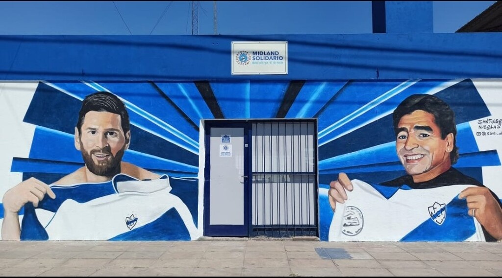 Ανατριχίλα! Τοιχογραφία-ΕΠΟΣ με Μαραντόνα-Μέσι στην Αργεντινή (photos)