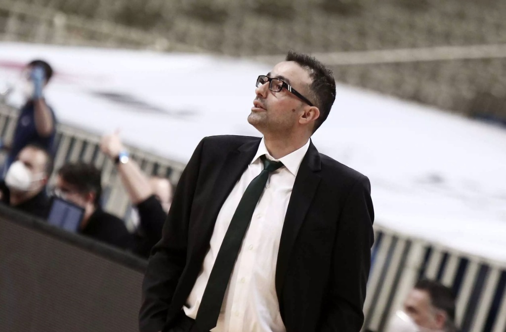 Χαραλαμπίδης: «Θέλουμε την νίκη έστω και χωρίς τον Παπαπέτρου»