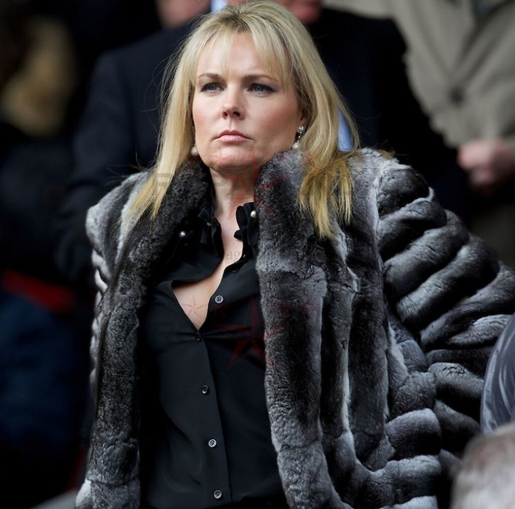 Σάλος στην Premier League: Πασίγνωστη πορνοστάρ ανέλαβε Γενική Διευθύντρια ομάδας (photos)