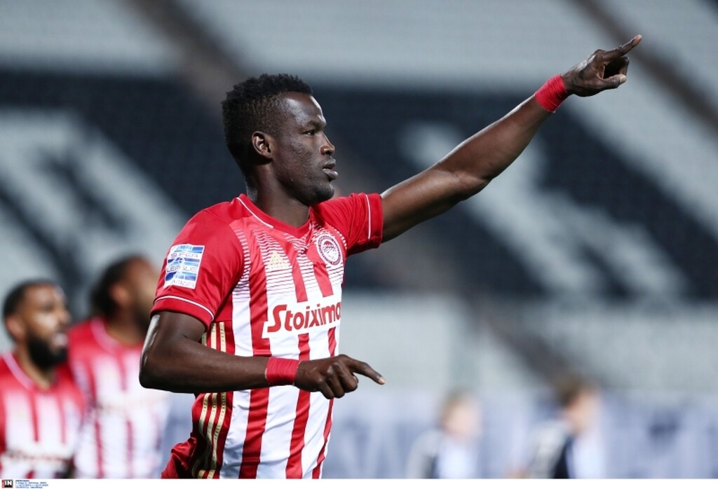 ΠΑΟΚ-Ολυμπιακός: Γκάφα ο Πασχαλάκης, σκόραρε ο Μπα - Το γκολ της ισοφάρισης (video)