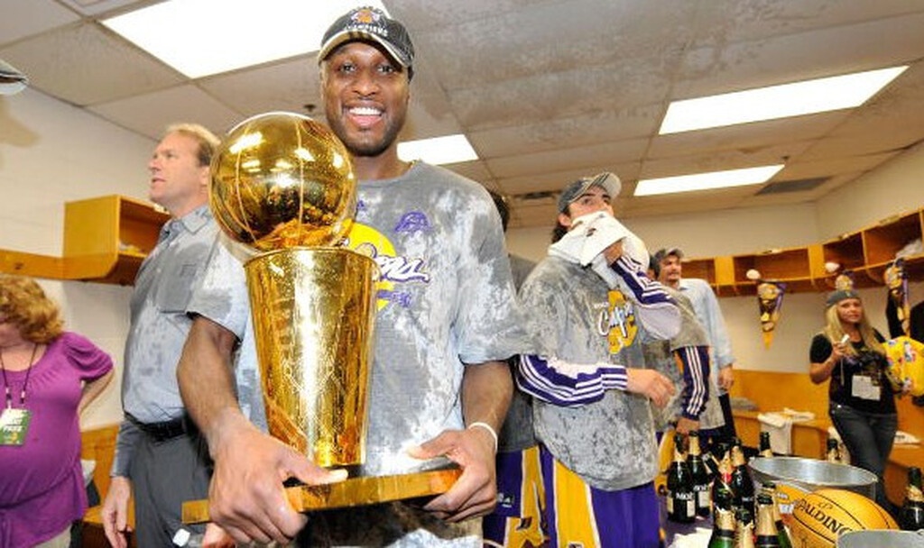 Πρωταθλητής του ΝΒΑ επιβίωσε από 12 εγκεφαλικά και 6 ανακοπές και γίνεται επαγγελματίας μποξέρ!