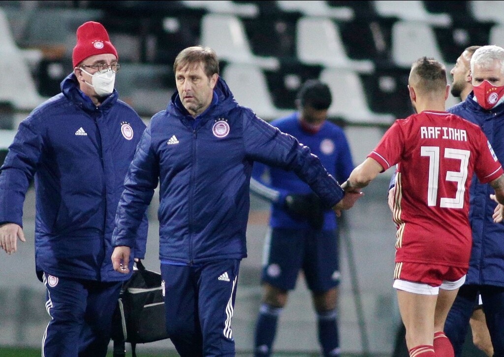 ΠΑΟΚ-Ολυμπιακός: Το ντέρμπι συνεχίζεται - Απάντησε σε Γκαρσία ο Μαρτίνς (photos)