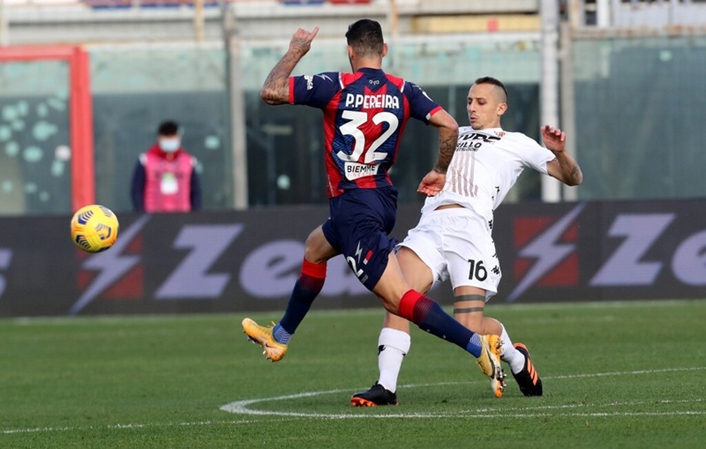 Serie A: Έσωσε το βαθμό η Σασουόλο, μεγάλη νίκη για Κροτόνε! (Videos+Photos)