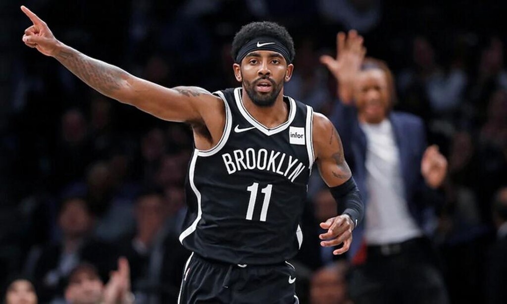 NBA: Το παλεύει για Μπακς ο Ίρβινγκ