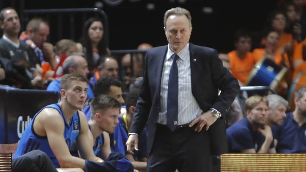 Άλμπα Βερολίνου: Επιστρέφει ο Ρενέσες