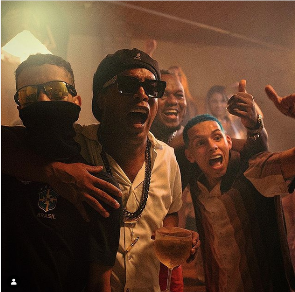 Ροναλντίνιο: Πρωταγωνιστής σε τραπ video-clip (video+photos)