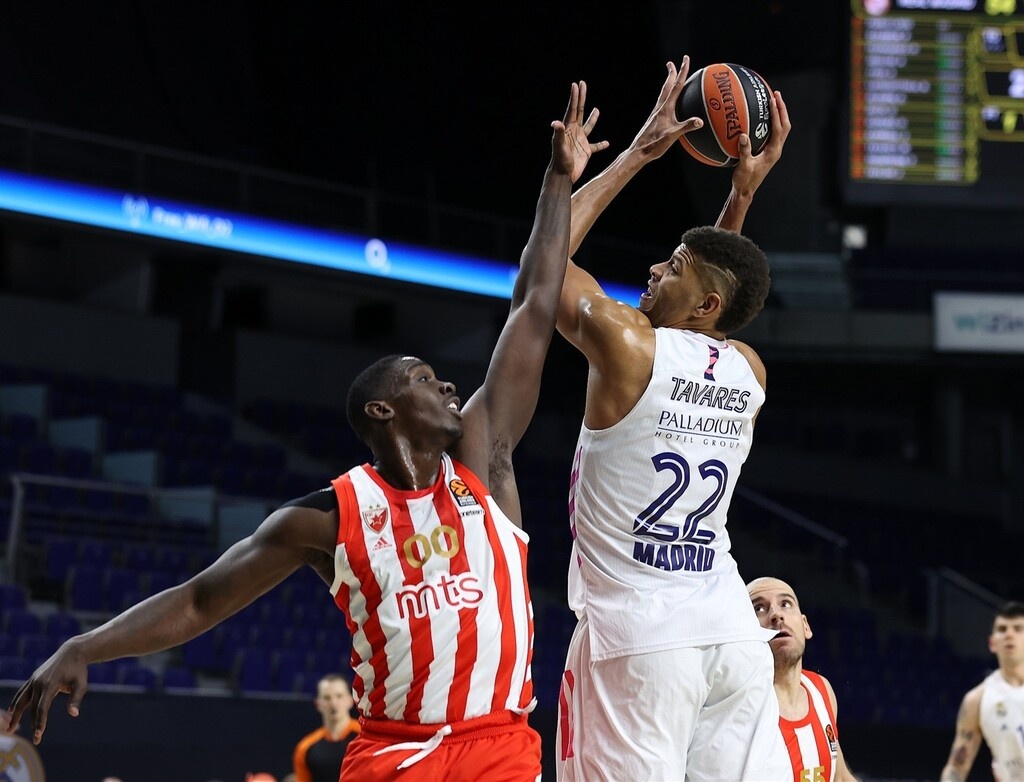 Ρεάλ Μαδρίτης-Ερυθρός Αστέρας 77-79: «Εκτέλεση» από τον Γουόλντεν