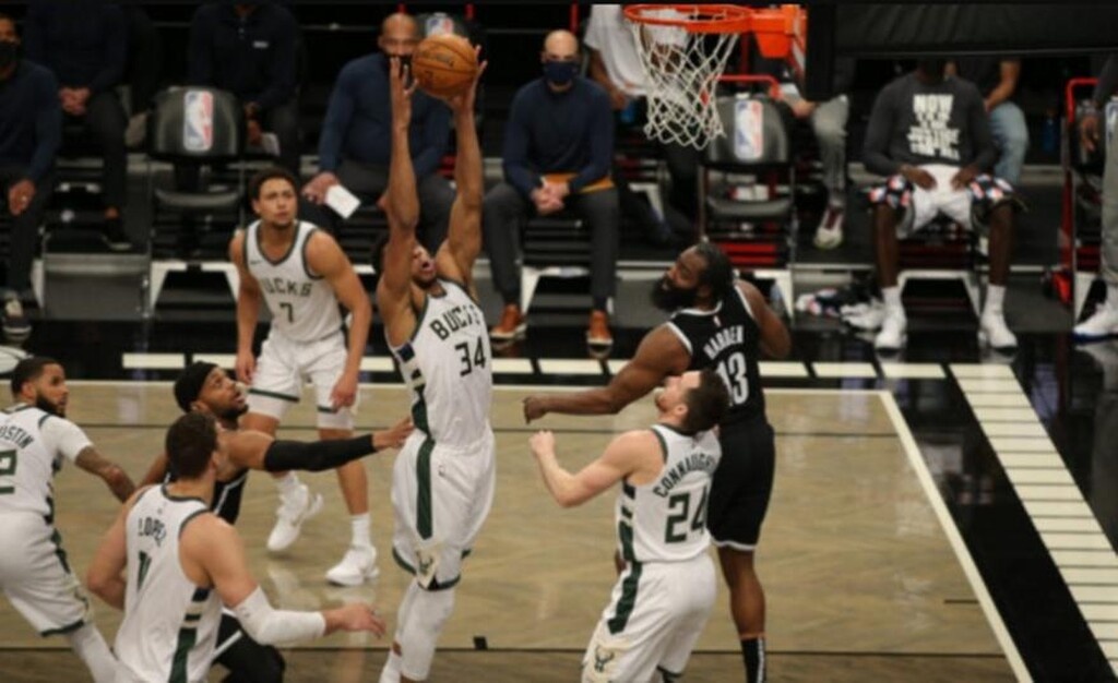 NBA: Η σπουδαία εμφάνιση του Γιάννη Αντετοκούνμπο (photos+video)