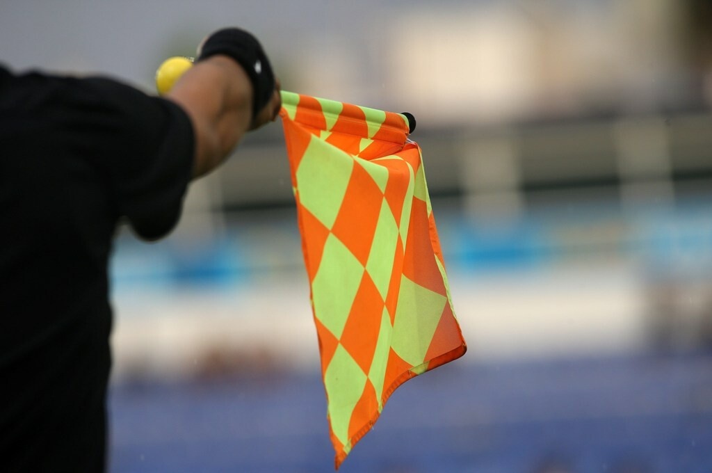 Σκάνδαλο: Πρώην διαιτητής άλλαξε καριέρα - Κατηγορείται για σοβαρά ιατρικά λάθη (photos)