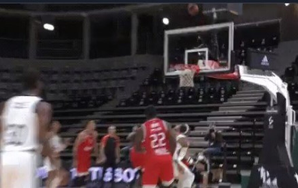 Βιλερμπάν-Ολυμπιακός: Η τρίποντη «βόμβα» λύτρωσης του Σλούκα (video)