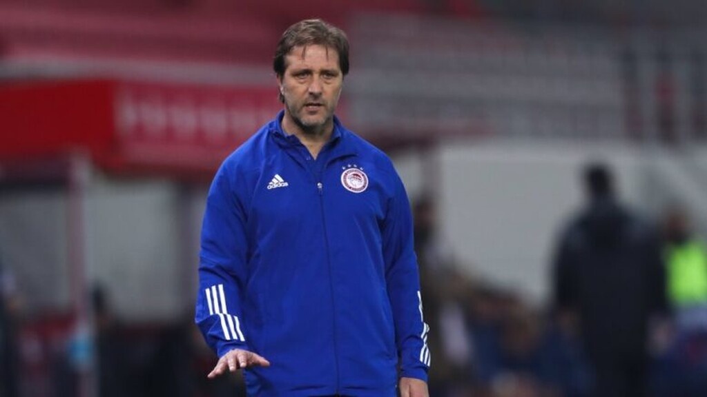 Ολυμπιακός: Ανοιχτό το ενδεχόμενο για μεταγραφές - Εκεί θέλει παίκτη ο Μαρτίνς (photos)