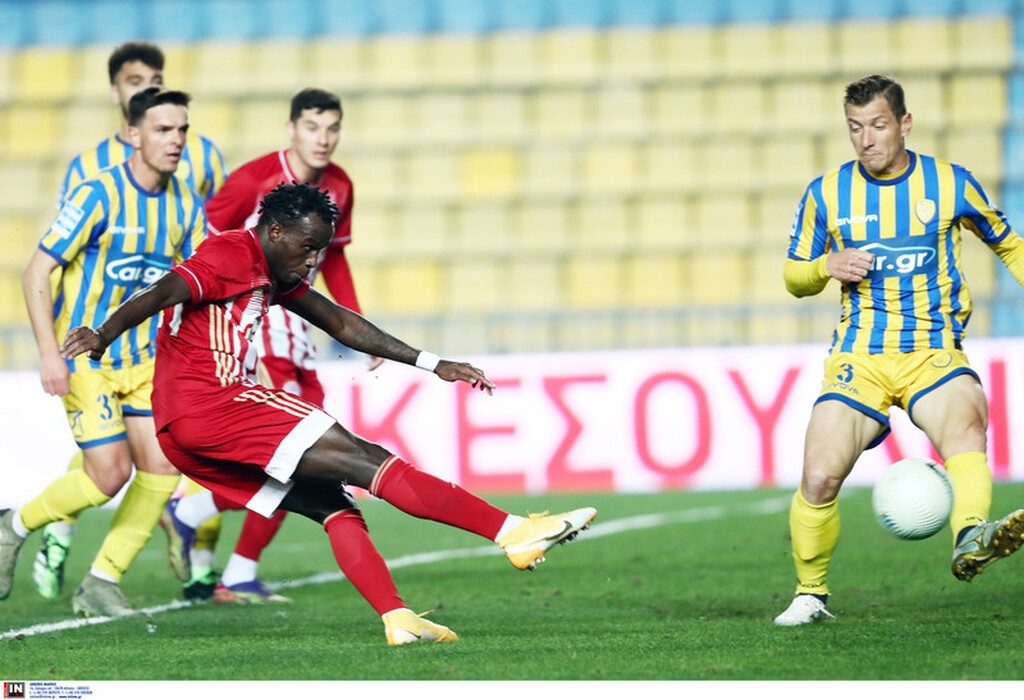 Παναιτωλικός - Ολυμπιακός: Η απειλή του Χασάν και η «ζωγραφία» του Μπρούμα (videos+photos)