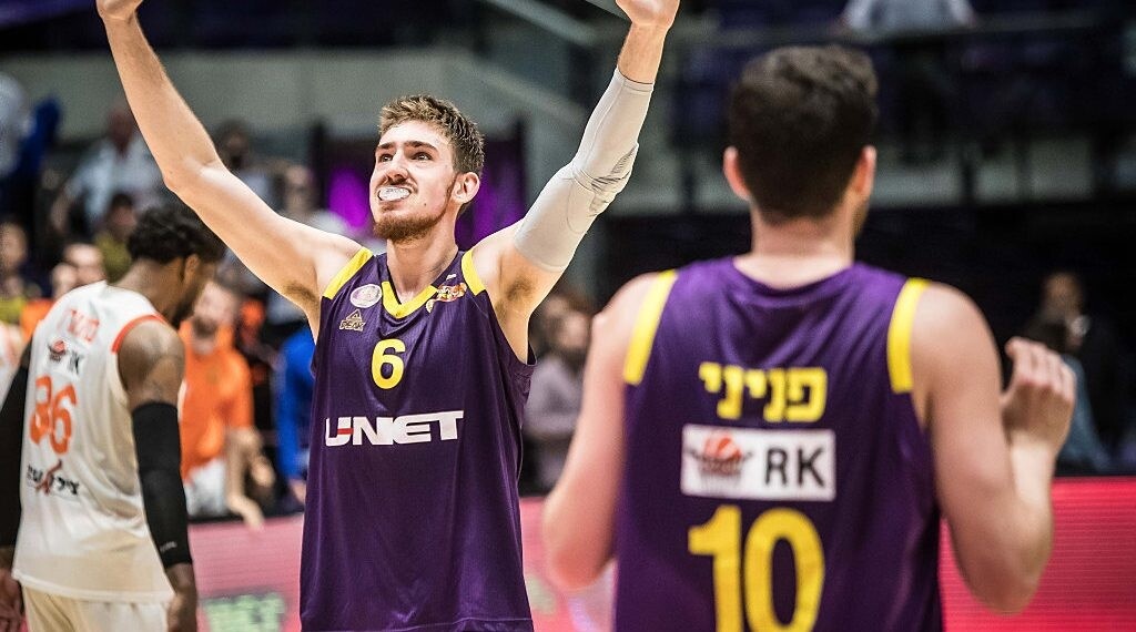 Μακάμπι: «Πόρτα» από Μπρέσια για Κλάιν