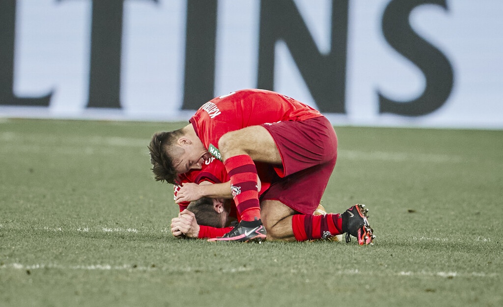 Bundesliga: Η Κολωνία έσπρωξε στον γκρεμό τη Σάλκε! (video+photos)