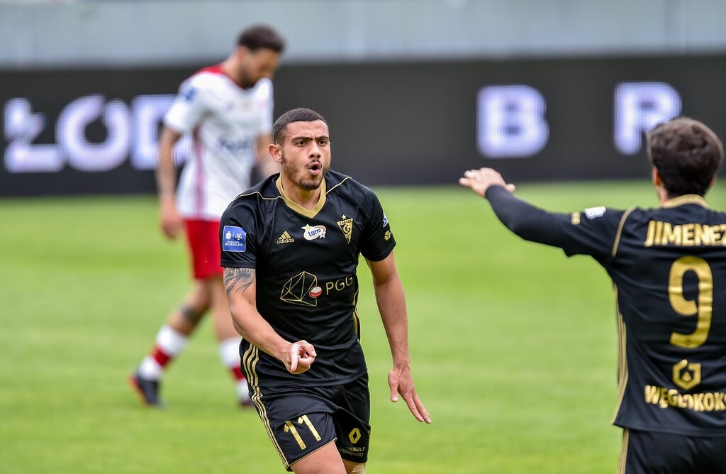 Γιακουμάκης: Στενό... μαρκάρισμα από μεγάλο σύλλογο - «Τρελαίνει» κόσμο το κοπέλι (photos)