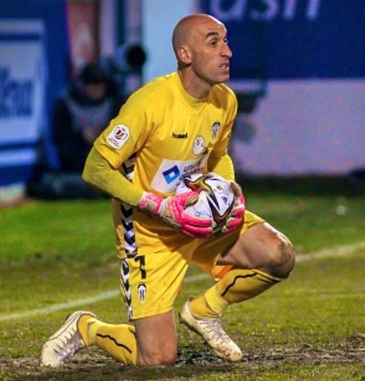 Ο 42χρονος... φούρναρης και ο πρώην της Super League που σόκαραν τη Ρεάλ (photos+video)