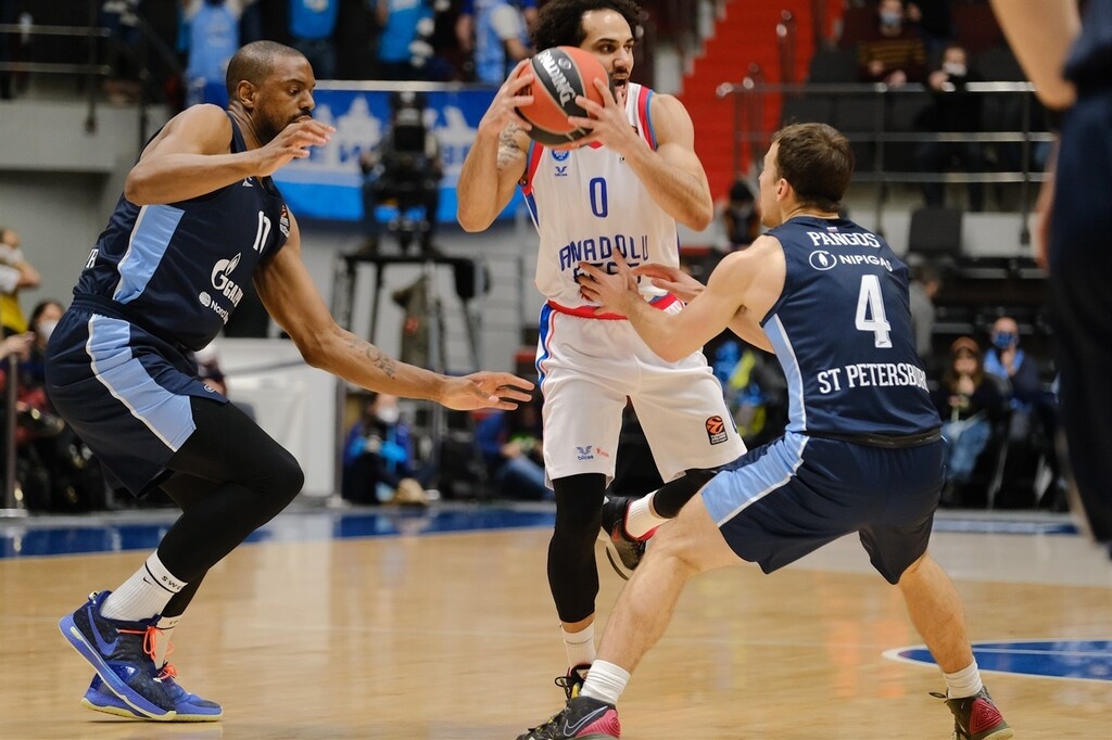 Ζενίτ-Αναντολού Εφές 85-78: Ολοκληρωτικό μπάσκετ!