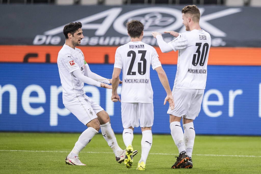 Bundesliga: Σφαλιάρα Γκλάντμπαχ στη Ντόρτμουντ (photos+video)