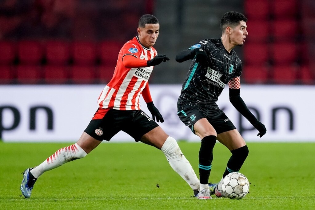Eredivisie: Άνετη νίκη και παραμένει σε τροχιά τίτλου η Αϊντχόφεν (video+photos)