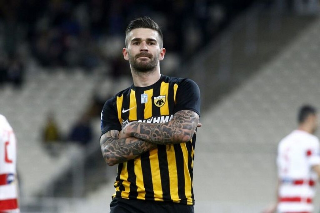 «Φωτιά» στην ΑΕΚ πριν το ντέρμπι με τον ΠΑΟΚ: Και άλλος «μνηστήρας» για Λιβάγια (photos)